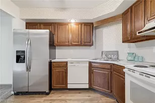 4708 Venice Heights Blvd, Sandusky, OH 44870 - Photo 7