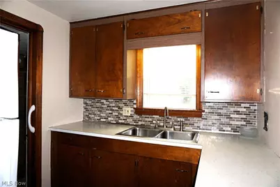 3938 E 364th Street, Willoughby, OH 44094 - Photo 11