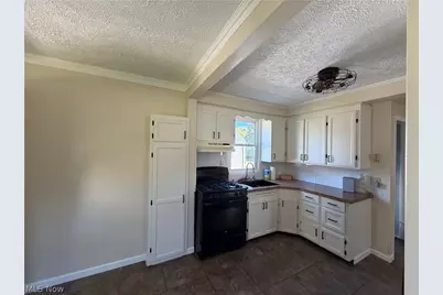 2311 Maple Avenue NE, Canton, OH 44714 - Photo 13