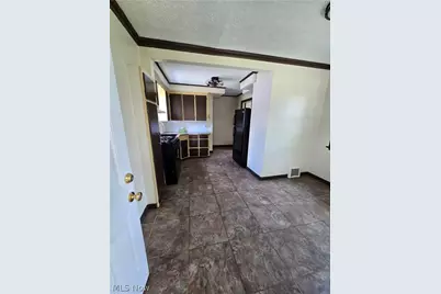 2311 Maple Avenue NE, Canton, OH 44714 - Photo 11