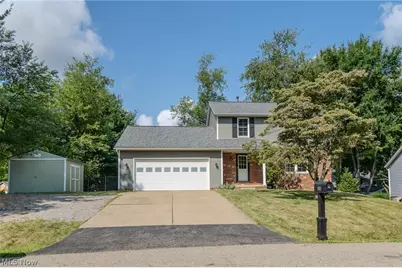 203 Albany Drive NW, Canton, OH 44708 - Photo 5