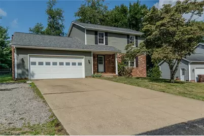 203 Albany Drive NW, Canton, OH 44708 - Photo 3