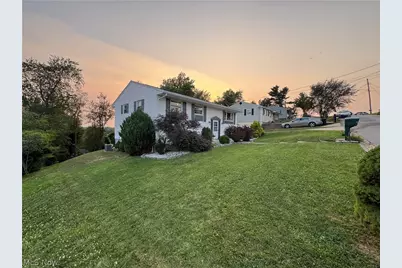 11 Hillcrest Drive, Martins Ferry, OH 43935 - Photo 37
