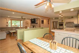 727 Sleepy Hollow Dr, Uniontown, OH 44685 - Photo 17