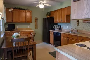 8240 Deepwood Blvd, Mentor, OH 44060 - Photo 5
