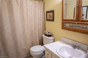 8240 Deepwood Blvd, Mentor, OH 44060 - Photo 11