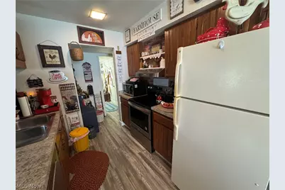 8080 Harbor Creek Drive #403, Mentor on the Lake, OH 44060 - Photo 25