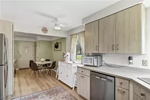 37636 Lake Dr, Avon, OH 44011 - Photo 7