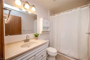7357 Eisenhower Dr, Boardman, OH 44512 - Photo 15