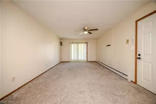 7357 Eisenhower Dr, Boardman, OH 44512 - Photo 7