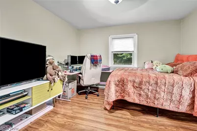 33 Devonshire Drive, Akron, OH 44312 - Photo 13