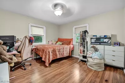 33 Devonshire Drive, Akron, OH 44312 - Photo 15