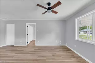 320 Elberta Dr, Vermilion, OH 44089 - Photo 3
