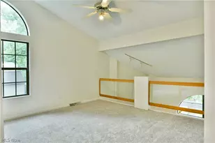 1283 Red Tail Hawk Ct, Youngstown, OH 44512 - Photo 25