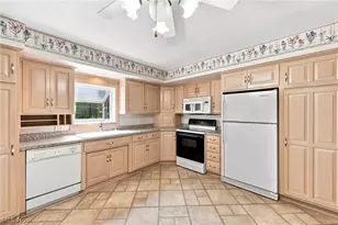 222 Kenwick Dr, Northfield, OH 44067 - Photo 7