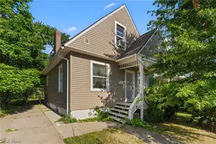2032 W 104th St, Loveland, OH 44102 - Photo 1