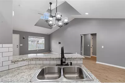1365 Laurenbrook Lane NE, Massillon, OH 44646 - Photo 5