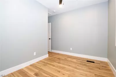 424 S Main Street, Orrville, OH 44667 - Photo 17