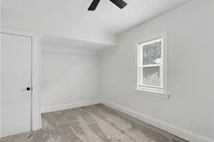 12407 Farringdon Ave, Loveland, OH 44105 - Photo 15