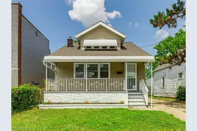 12407 Farringdon Avenue, Loveland, OH 44105 - Photo 1