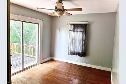 228 E Main Street, Freeport, OH 43973 - Photo 9