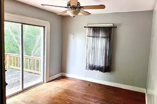 228 E Main St, Freeport, OH 43973 - Photo 9