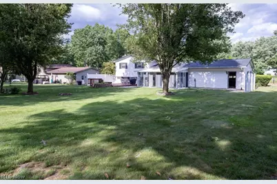 8639 Candlewood Avenue NW, North Canton, OH 44720 - Photo 21