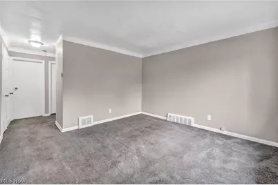 10212 Benham Avenue, Loveland, OH 44105 - Photo 7