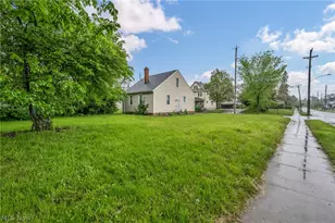 10212 Benham Ave, Loveland, OH 44105 - Photo 21