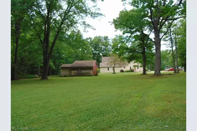 12436 Painesville Warren Road, Concord Twp, OH 44077 - Photo 33