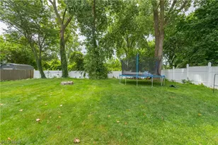4218 Canterbury Dr, Brunswick, OH 44212 - Photo 9