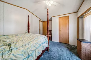 2675 Eagle Point Dr, Madison, OH 44057 - Photo 9