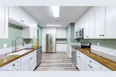 18620 Shaw Road, Chagrin Falls, OH 44023 - Photo 9