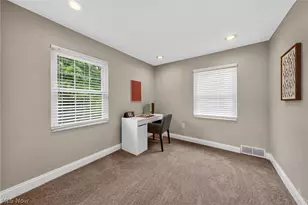 444 Hampshire Rd, Akron, OH 44313 - Photo 25