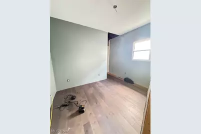 224 W 40th Street, Shadyside, OH 43947 - Photo 9