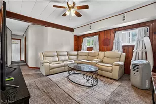 61 W Erie St, Jefferson, OH 44047 - Photo 11