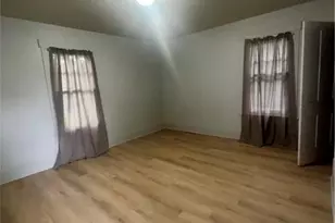 556 W Myrtle Ave, Youngstown, OH 44511 - Photo 11