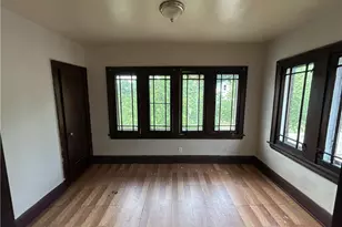 228 Cole Ave, Akron, OH 44301 - Photo 3