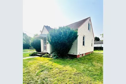 802 Sherlock Place NE, Canton, OH 44714 - Photo 3