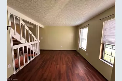 2295 Laurelwood Drive, Columbus, OH 43229 - Photo 5
