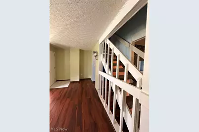 2295 Laurelwood Drive, Columbus, OH 43229 - Photo 7