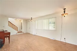421 Malacca St, Akron, OH 44305 - Photo 3