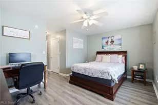 3284 Lenox Village Dr, Fairlawn, OH 44333 - Photo 13