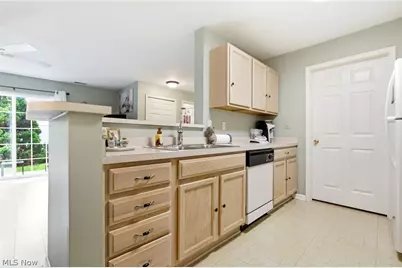 3284 Lenox Village Drive #104, Fairlawn, OH 44333 - Photo 13