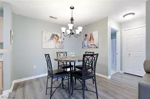 3284 Lenox Village Dr, Fairlawn, OH 44333 - Photo 17