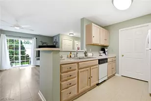 3284 Lenox Village Dr, Fairlawn, OH 44333 - Photo 11