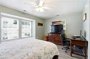 3284 Lenox Village Dr, Fairlawn, OH 44333 - Photo 15