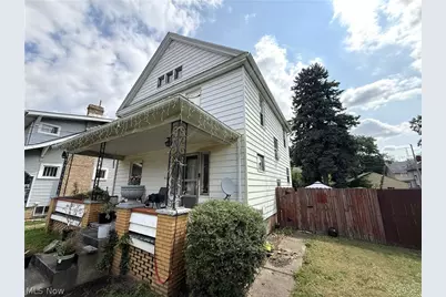 812 Clarendon Avenue NW, Canton, OH 44708 - Photo 3
