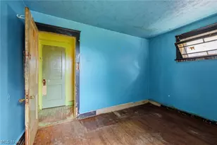 8006 Halle Ave, Loveland, OH 44102 - Photo 15