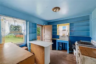 8006 Halle Ave, Loveland, OH 44102 - Photo 11